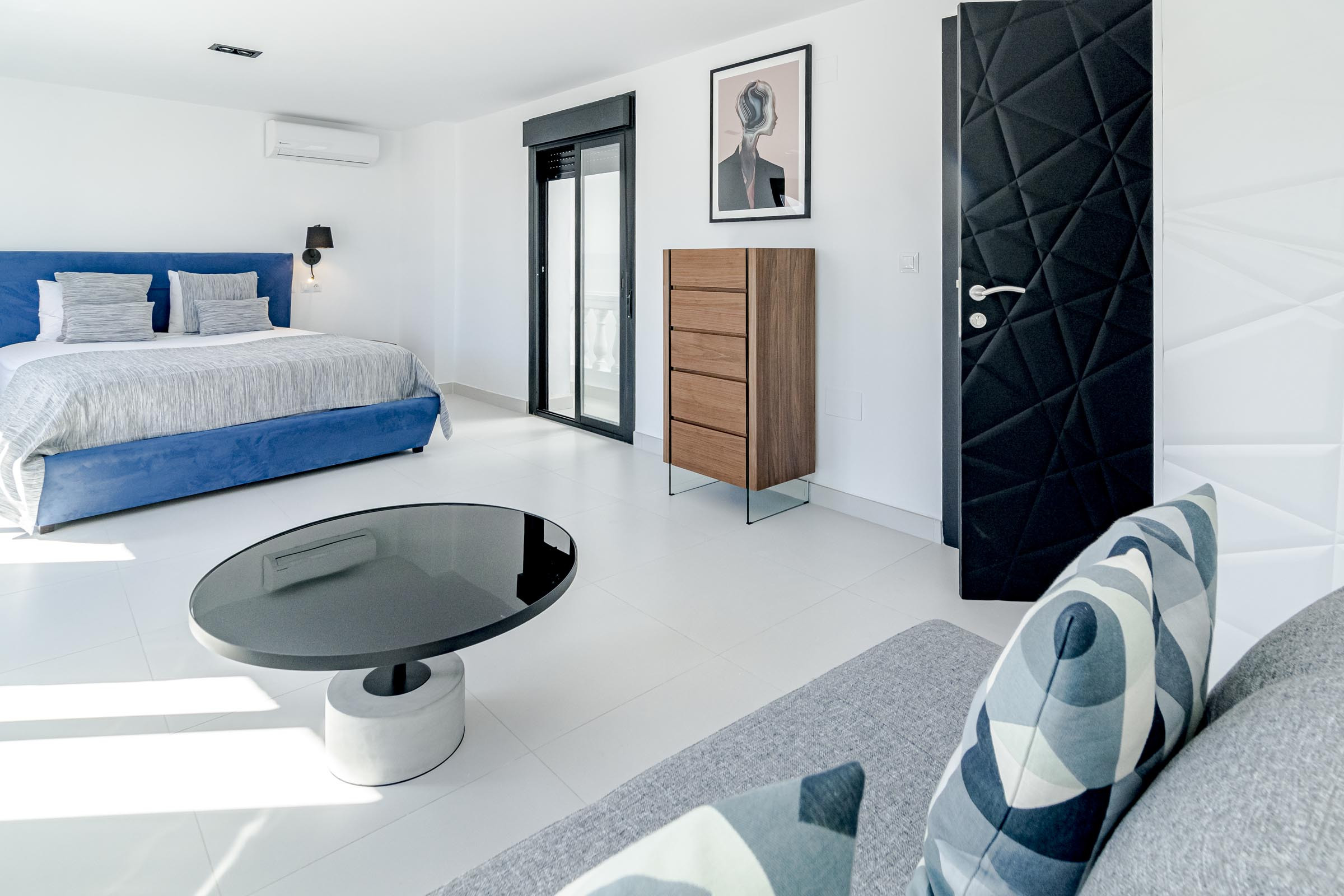 1593112952693ef4041b864174832f426146f779a0 (1)